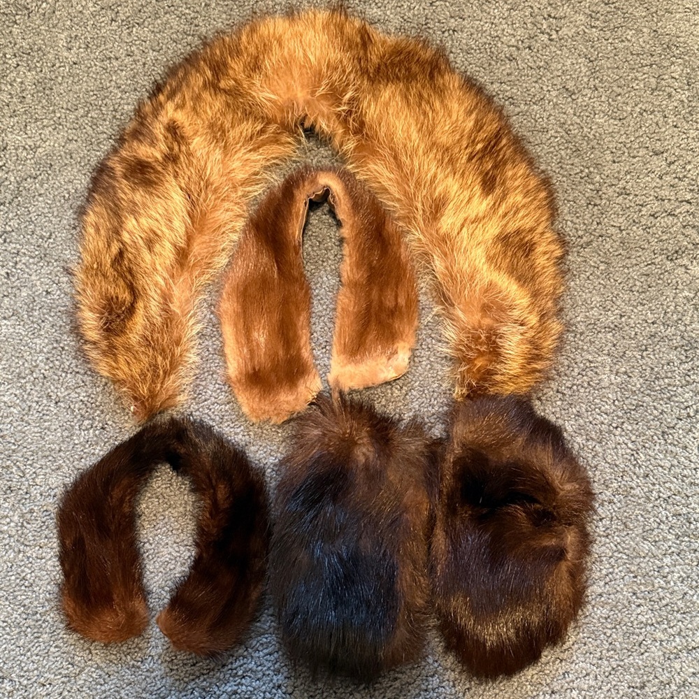Brown Fur Collar Set and Wrist Muffs